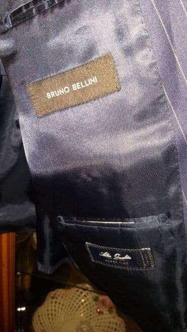 kişi ucun klassik qara kostyum: Detallar nezere alinib.keyfietli kostyumdu.coox bahali alinib — 4