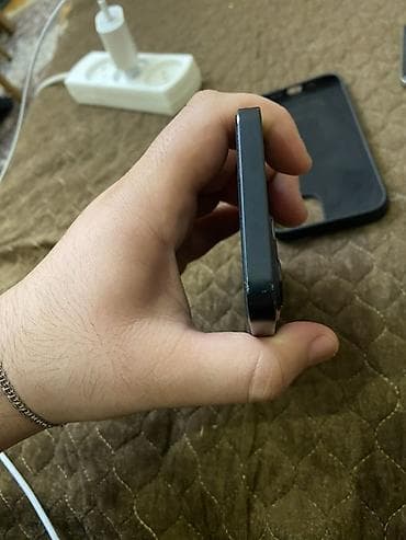 2 ci el iphone 13: IPhone 13, 128 GB, Midnight, Simsiz şarj, Face ID — 5