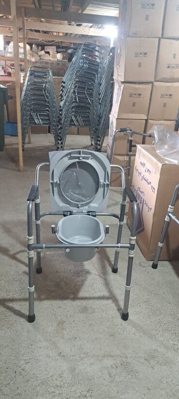 Yerimək üçün arabalar, çəliklər, əsalar, rollatorlar: 🩺Əsa (çəlik) böyüdüb kiçiltmək olur 20 AZN . 🩺Əsa (çəlik) böyüdüb — 8