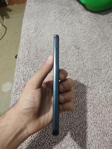 a24 kabro: Samsung 128 GB, rəng - Qara, Face ID — 4