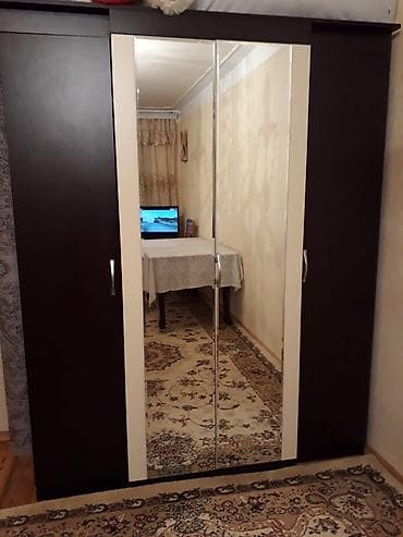 yuxuda pərdə almaq: İşlənmiş, Açılan, 4 qapılı Düz dolab, Dolab-asılqan — 1