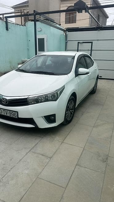 Toyota Corolla: 1.6 l | 2015 il Sedan lalafo.az -da Toyota Corolla: 1.6 l | 2015 il Sedan