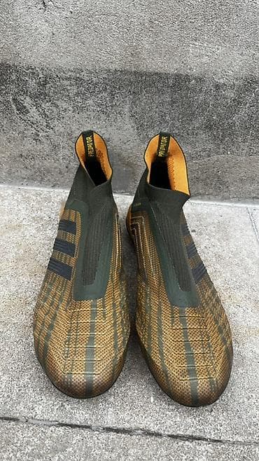 Butslar: Butslar Adidas, Ölçü: 43, İşlənmiş — 2