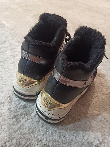 Женская обувь: Размер: 37, цвет - Черный, Б/у — 5