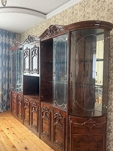 qapi setkalari: Klassik üslubda iri ölçülü qonaq otağı “stenka”sı. - Material: taxta — 6