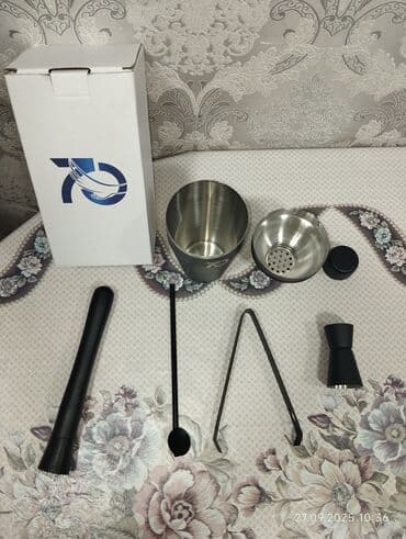 çistka qaşığı: Kokteyl hazırlama dəsti – qara rəngli, paslanmayan poladdan. Dəstdə — 3