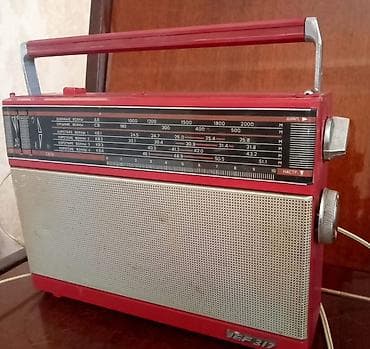 ea fc 25: Bu, SSRİ-də istehsal olunmuş kolleksiya tranzistorlu VEF-317 radio — 2