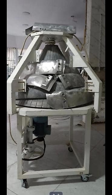 COX TECİLİ.CİXMALİDİR Xəmir kündeleyen. Aparat özu tam işləkdir