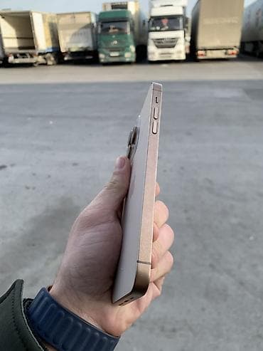 iphone 5s satış: IPhone 11 Pro Max, 64 GB, Qızılı, Face ID — 2