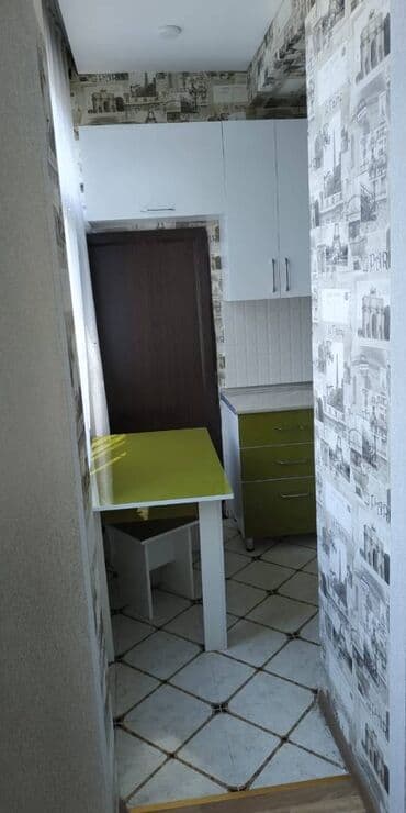 7 mikrorayon: Neftçilər metrosu yaxınlığında, 62 nömrəli məktəbin yanında, Yeni — 9