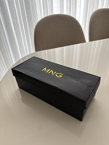 Sabo, Ölçü: 37, rəng - Ağ, Yeni