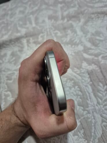 iphone dubay 15: IPhone 15 Pro, Gümüşü, Simsiz şarj — 1