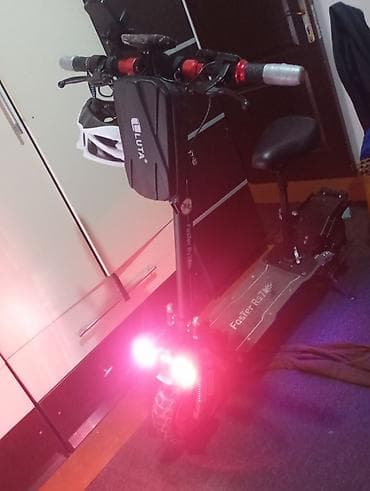 Elektrik nəqliyyatı: Elektrik skuter – Foster RS11 - Güclü ikiqat amortizator sistemi və — 6