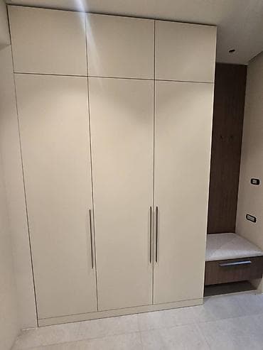 3 qapılı, Güzgülü, Boz, Digər material, Açılan, Düz dolab