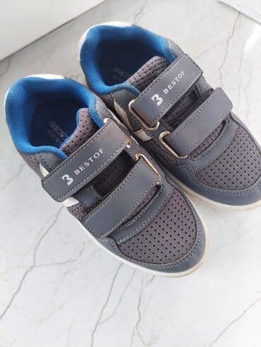 uşaq idman bosonojkaları: Krossovka, Uniseks, 28 — 2