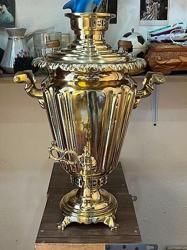 mis samovar: Qədimi 100 illik samovar 8 litrden çox tutumu var.Vəziyyəti əla — 1