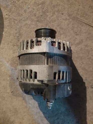 işlenmiş generatorlar: Nissan Tida üçün orjinal dinamo var başqa ehtiyat hissələri də var — 1