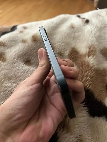 iphne: IPhone 13, 256 GB, Qara, Face ID — 3