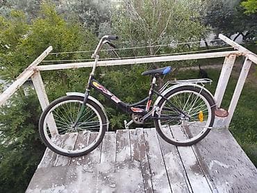 velo satisi: Şəhər gəzintiləri üçün rahat klassik velosiped - Rəng: qara, yan — 2