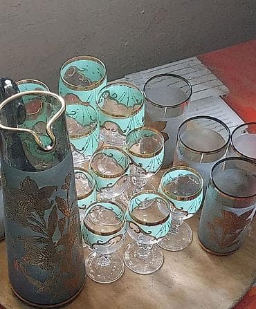 Şüşə süfrə dəsti - Tərkib: 1 ədəd sürahi və 10 ədəd stəkan. - Sürahi