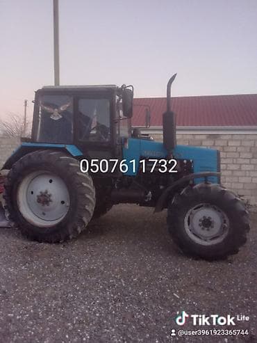 ford masin satisi: Belarus 1221 traktor - Güclü dörd silindrli dizel mühərrik, ön və — 1