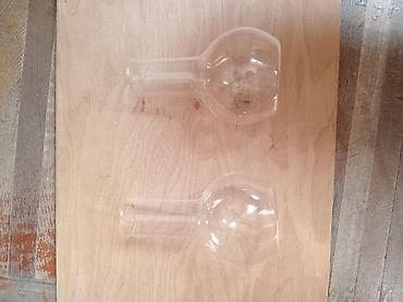 Laboratoriya şüşə kolbaları dəsti Tərkib: - Uzun boğazlı, geniş kürə — 2