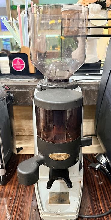 кофе: Kofe üyüden (grinder) — 1
