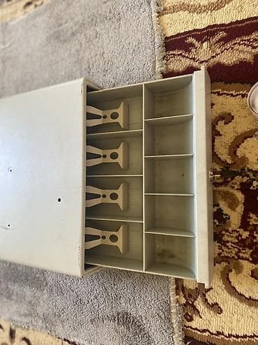 Endirim olunacaq Metall pul kassası çekməsi - Material: möhkəm metal — 1