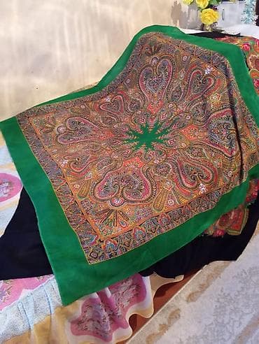 Şal və yaylıq dəsti - Naxışlı kvadrat yaylıqlar: Şərq üslubunda lalafo.az -da Şal və yaylıq dəsti - Naxışlı kvadrat yaylıqlar: Şərq üslubunda