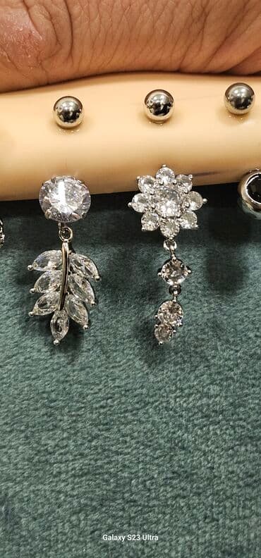 qas sirqalar: Persink 
göbək sırğası — 4