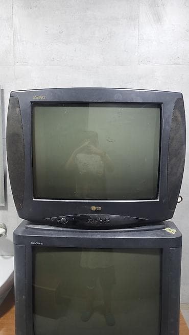 Televizorlar: LG katod-şüa borulu (CRT) televizor - Brend/model: LG, ön paneldə — 2