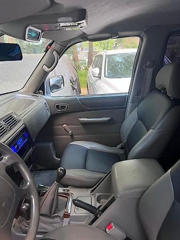 Nissan Patrol: 3 l | 2001 il Ofrouder/SUV — 8