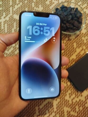 iphone 5 's: IPhone 13, Qara, Face ID — 2
