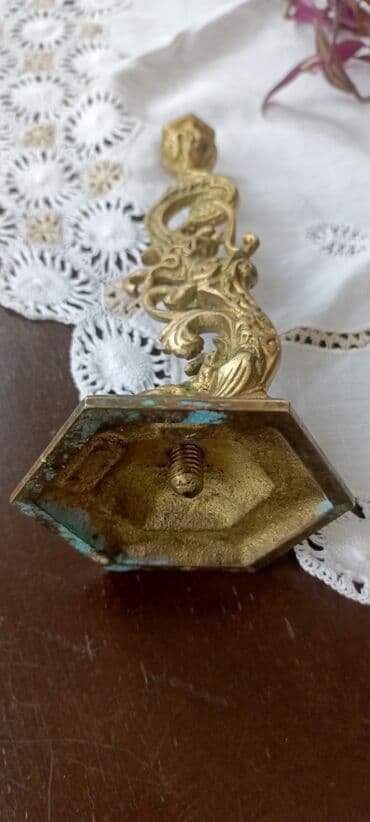 Pastel dəstləri: Bürünc şamdan – dekorativ, fiqurlu gövdəli,qədim - Material: tökmə — 4