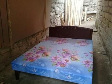 seyf qapilar bakida: Taxt
Yeni hazirlari var — 2