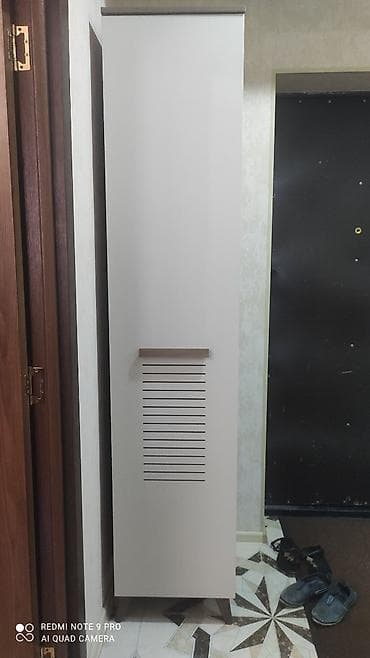 qapi taxda: Dar koridor üçün hündür saxlama dolabı - Material: laminat/LDSP (ağ — 4