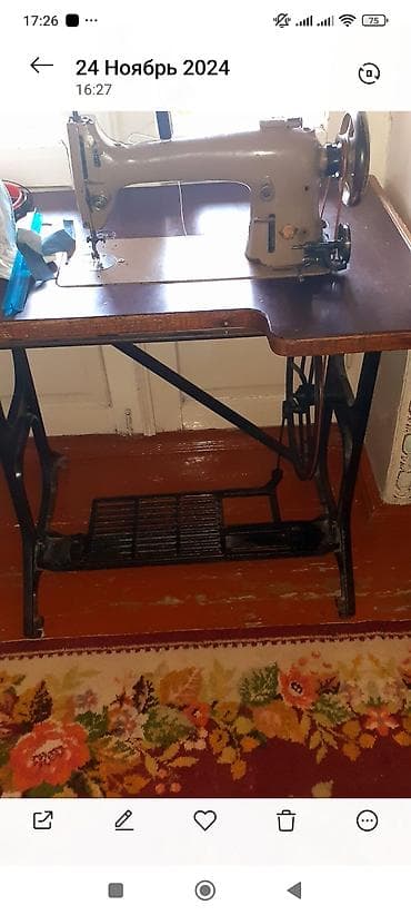 elektrik peçi: Mexaniki tikiş maşını – ayaq pedalı ilə işləyən, çuqun karkaslı masa — 1