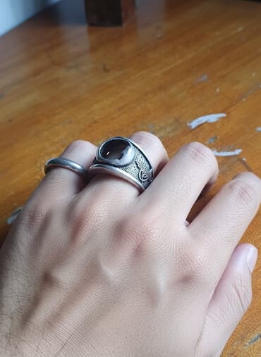 toxunma yun donlar: İki üzük dəsti - Material: metal (gümüş rəngli). - Tərkib: 2 ədəd — 1