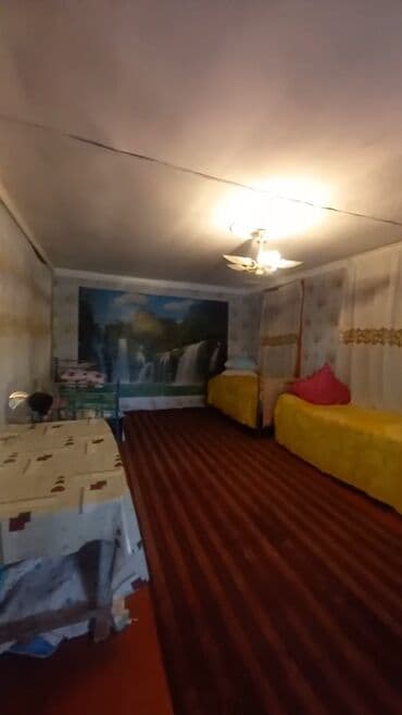 navastroykada satilan evler: 4 otaqlı, 3000 kv. m, Orta təmir — 6