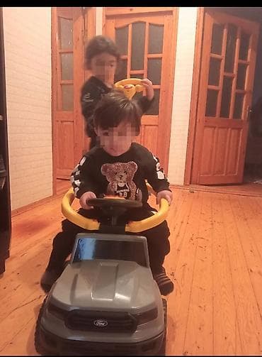 Salam 31 yasim var xanmam oz evmde usga baxiram 4 yasdan 10 yasa qeder