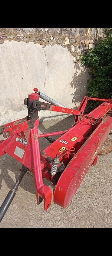 traktor altlıqlı ağ bosonojkalar: Islek veziyyetde — 2