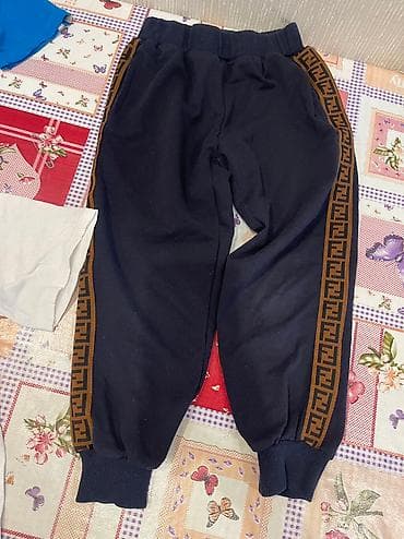 ikinci əl geyimler: Hamisi bir yerde -5 azn,4-5 yasha — 5