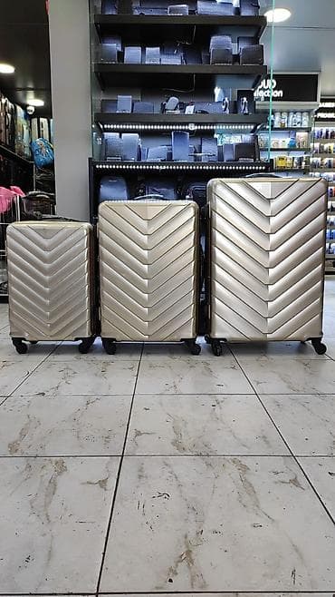 İdman və istirahət: Sərnişin çamadan dəsti – 3 ölçüdə - Rəng: şampan/qızılı - Korpus — 1