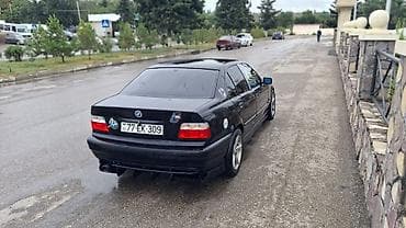 muhərrik yastığı: BMW 3 series: 1.8 l | 1993 il Sedan — 7