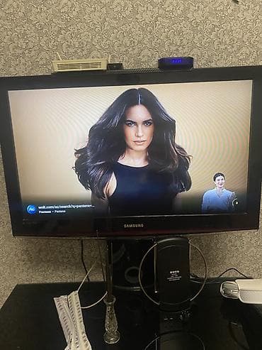 redmi note 15c: Televizor Samsung LCD 32" — 2