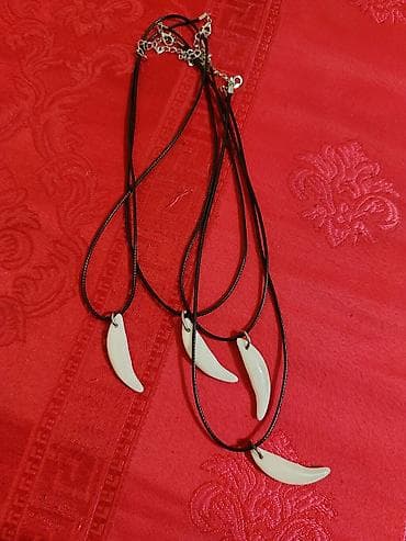 Boyunbağı, Ünvandan götürmə