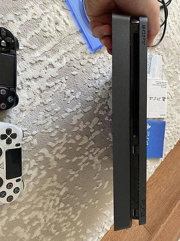 PS5 (Sony PlayStation 5): Sony playstation 4 slim 1TB. İlk sahibiyem, evvelinden ozumde olub — 4