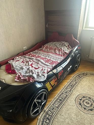 oyun rul seti: Uşaq yatağı 580 Azn satılır. Çilekdən 1800 alınıb. Matras verilir — 2