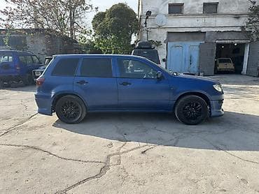 Mitsubishi Airtrek: 2 l | 2002 il 382000 km Ofrouder/SUV — 4