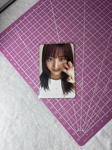 bas gitara: Jihyo orijinal pc albümden cıxıbdır hasarsız Məhsul: K-pop foto kartı — 1